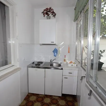 Apartment Nane *